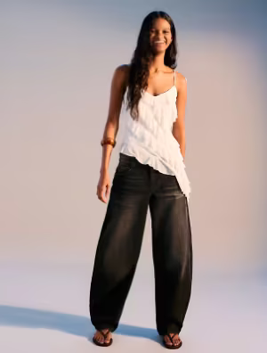 Bershka barrel jeans in black&white